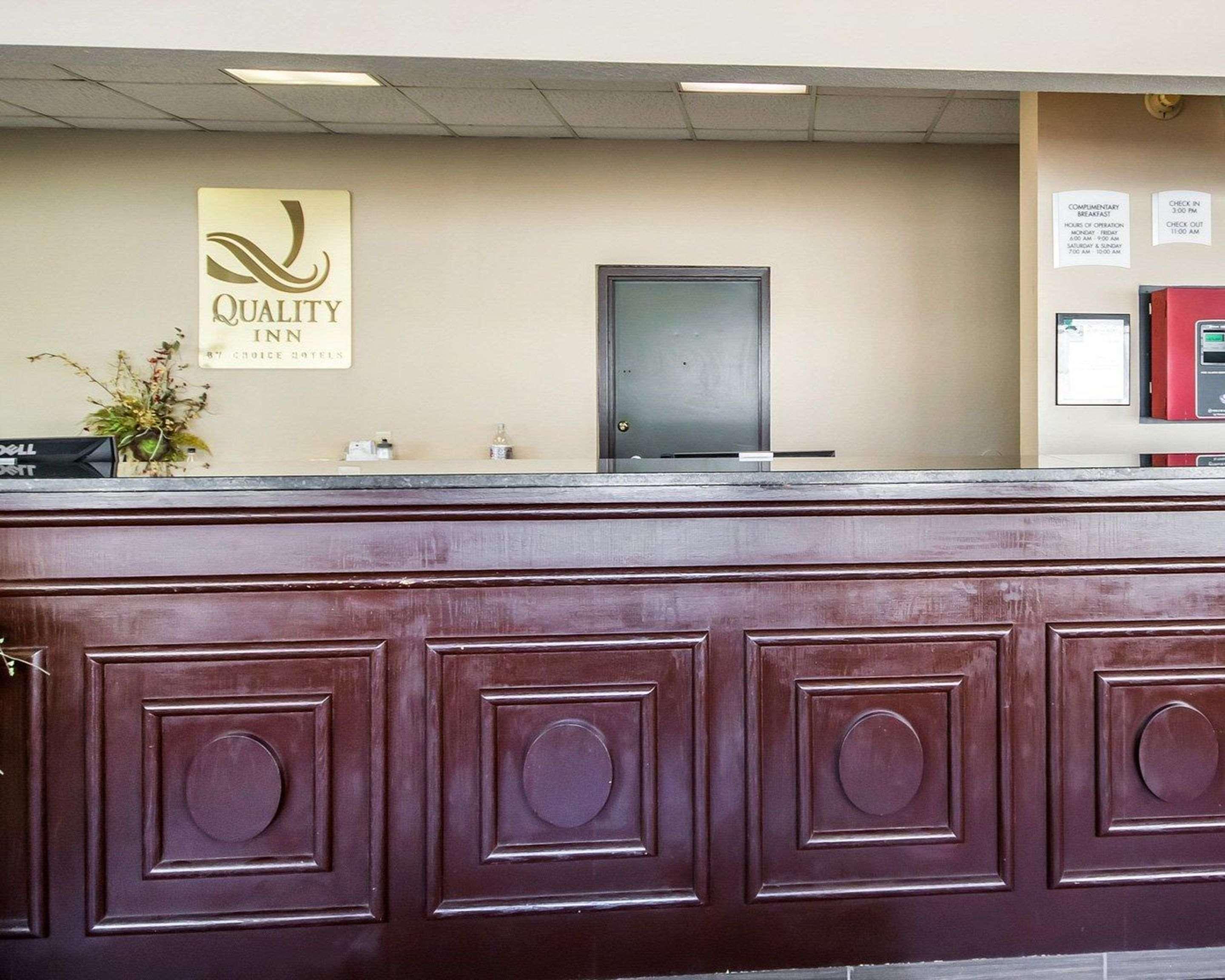 Quality Inn & Suites Elizabethtown Extérieur photo