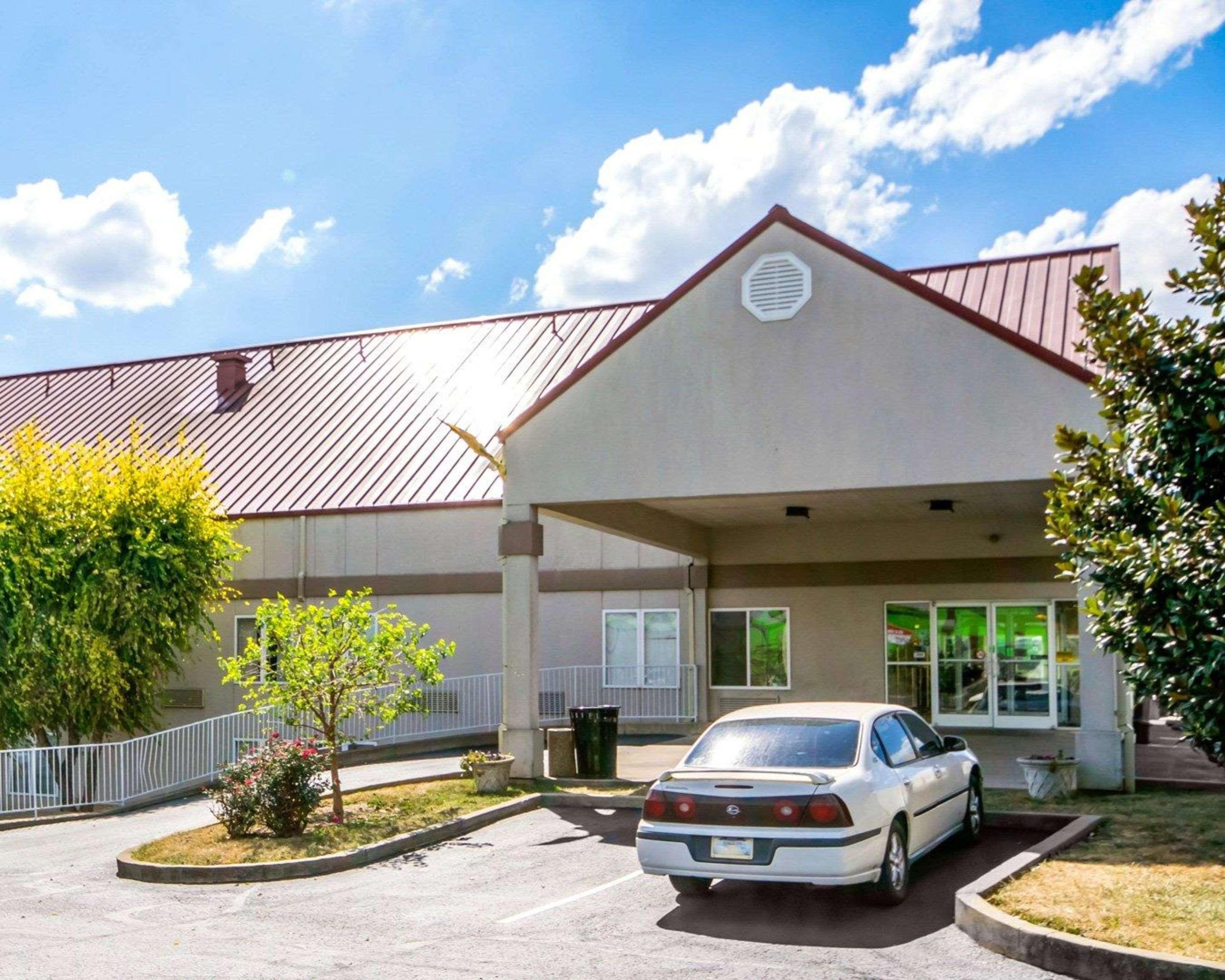 Quality Inn & Suites Elizabethtown Extérieur photo