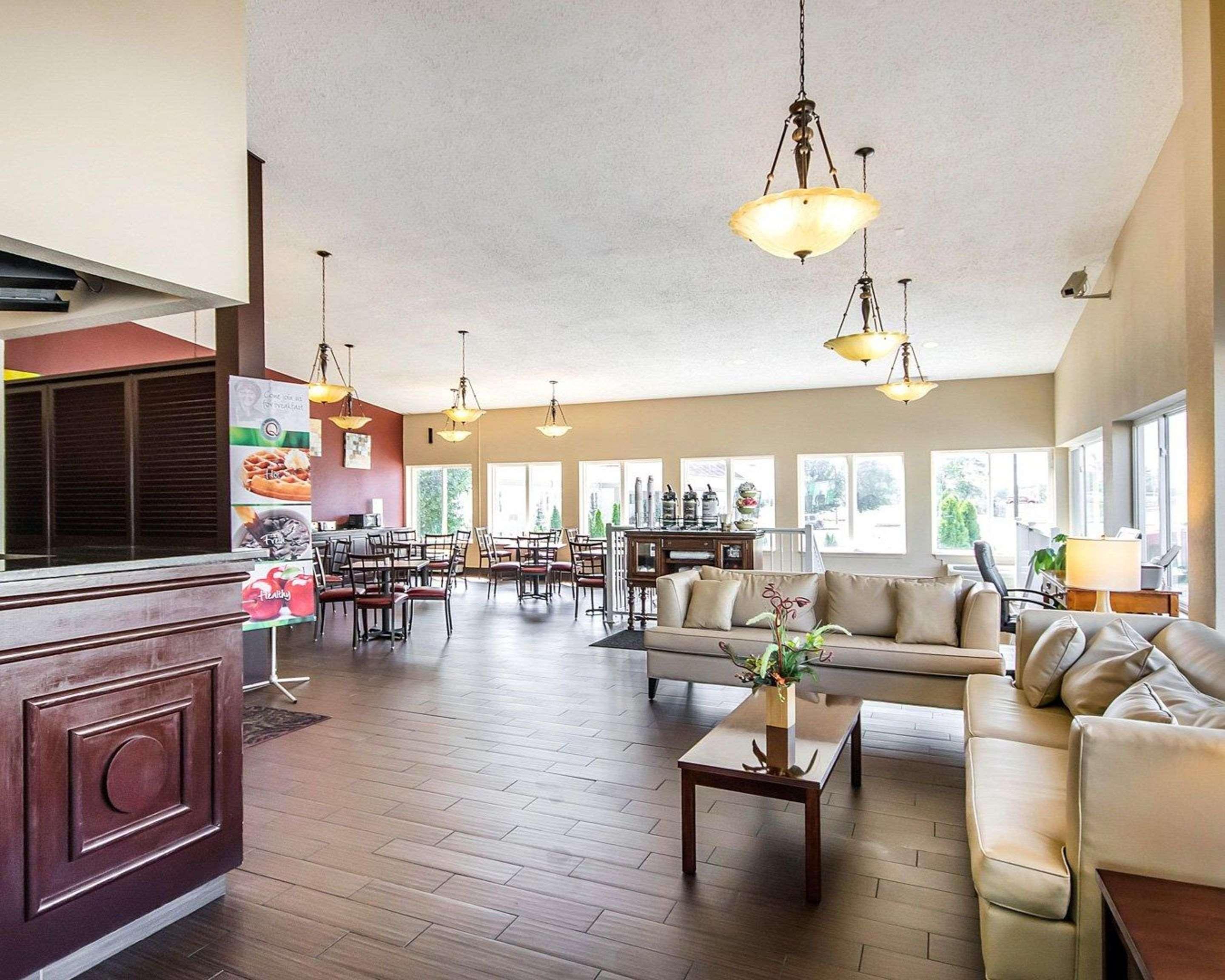 Quality Inn & Suites Elizabethtown Extérieur photo