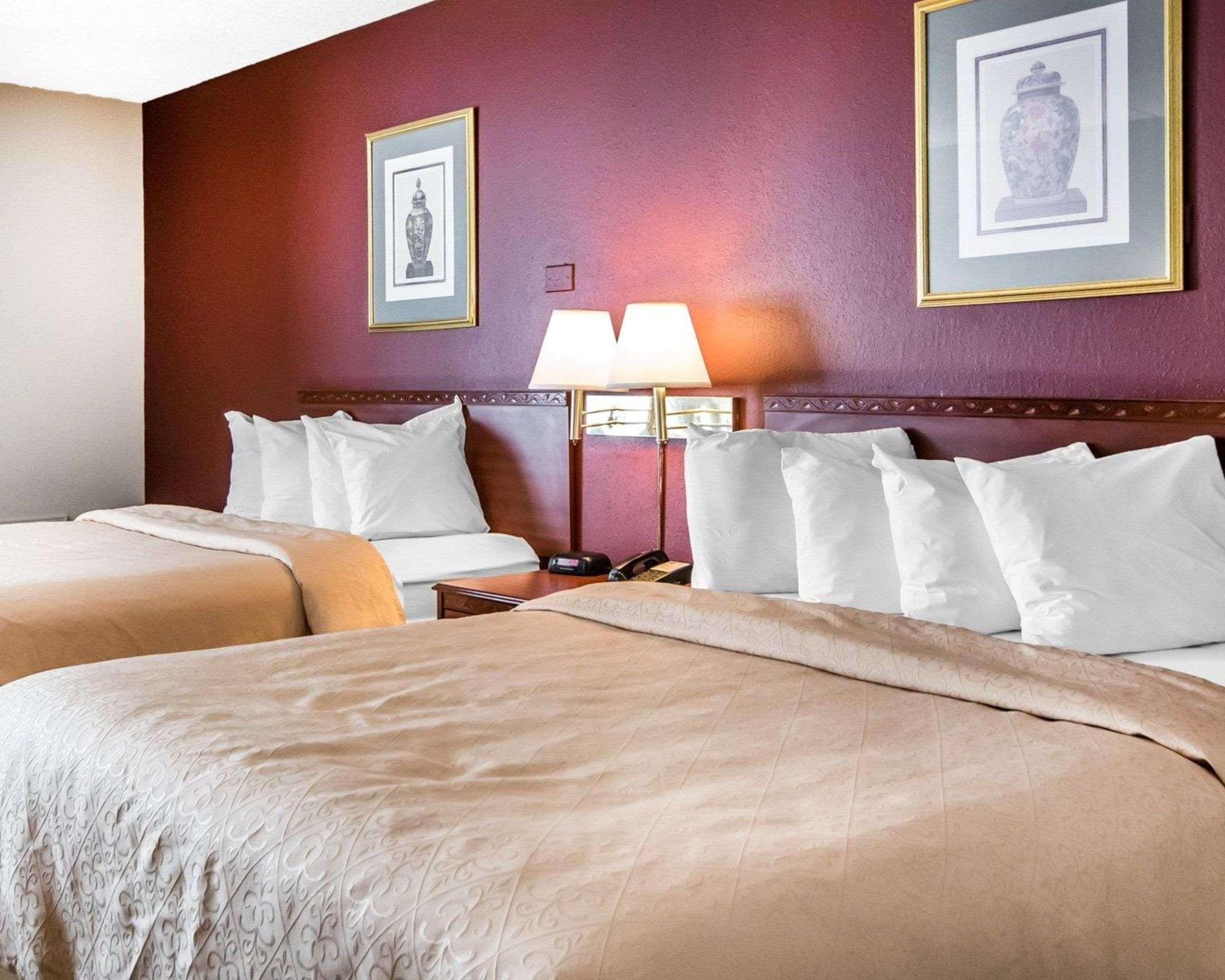 Quality Inn & Suites Elizabethtown Extérieur photo