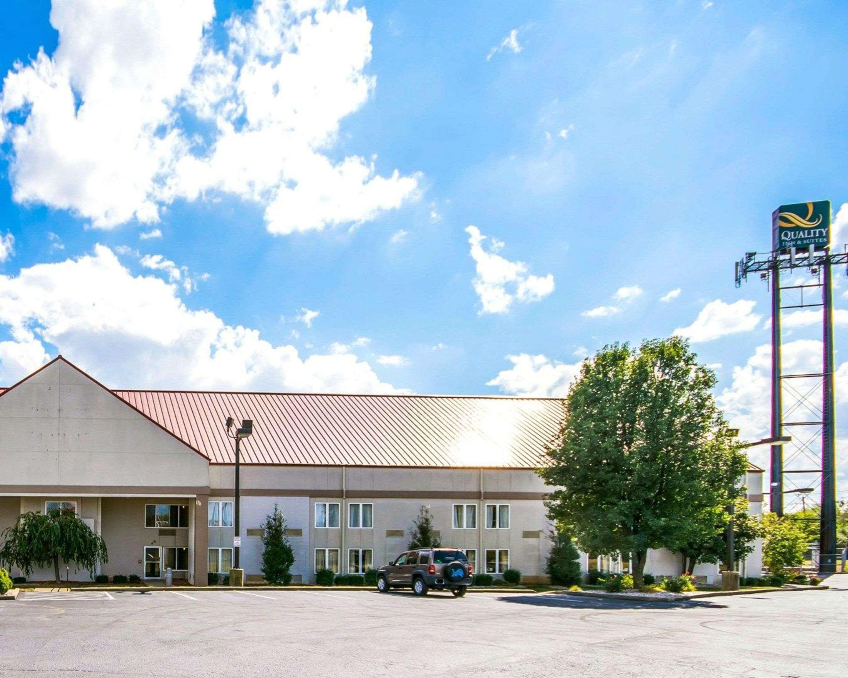 Quality Inn & Suites Elizabethtown Extérieur photo