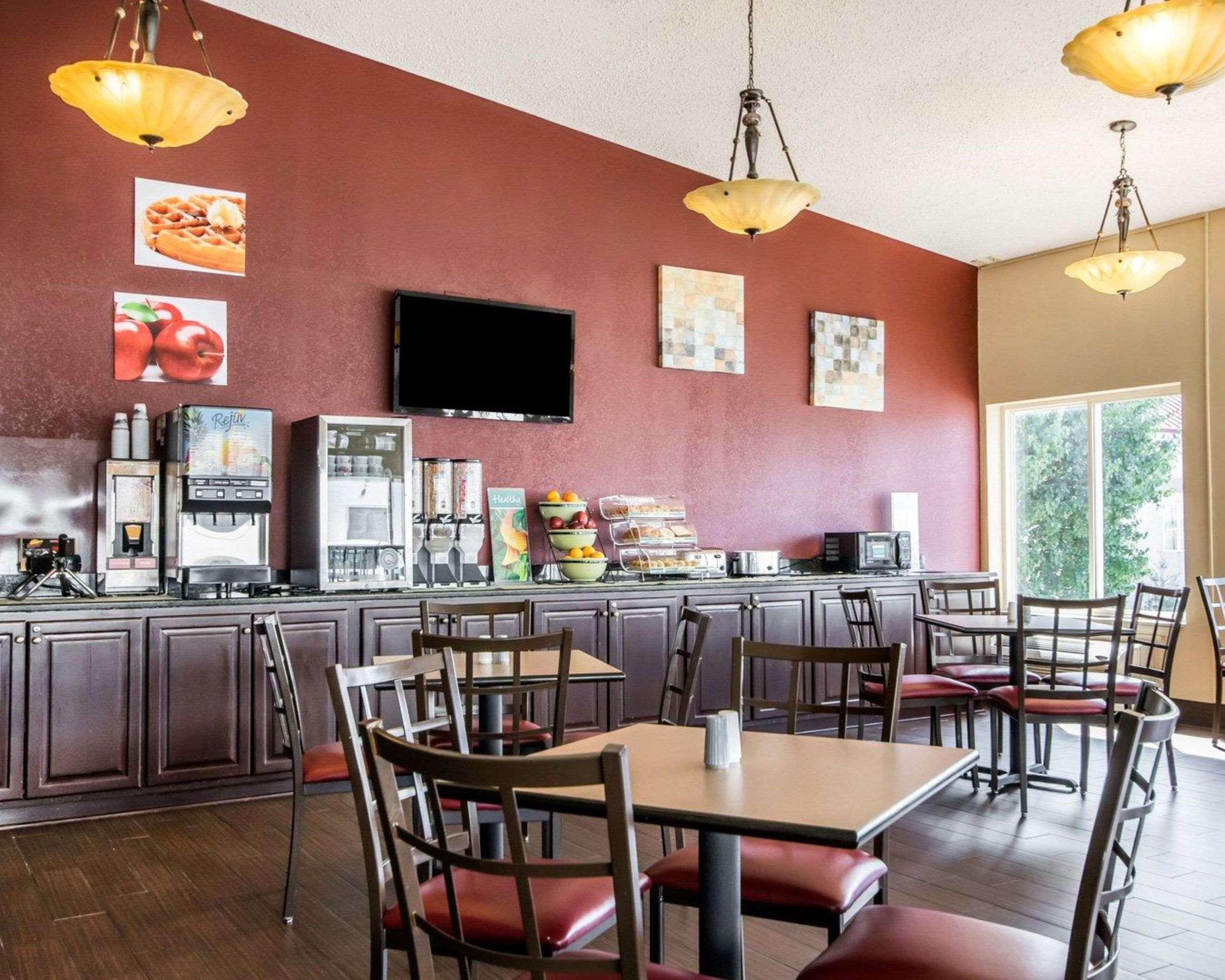 Quality Inn & Suites Elizabethtown Extérieur photo