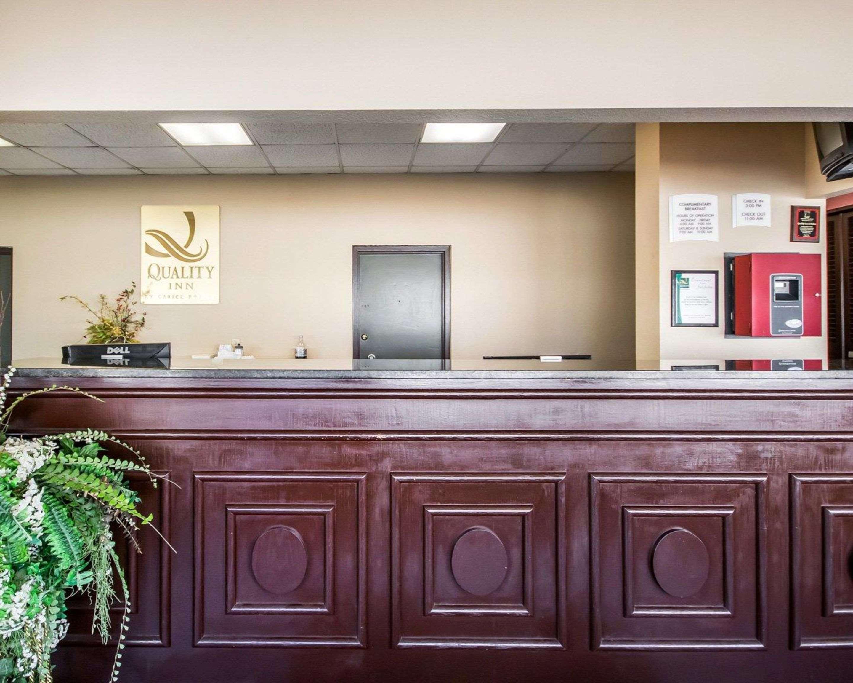 Quality Inn & Suites Elizabethtown Extérieur photo