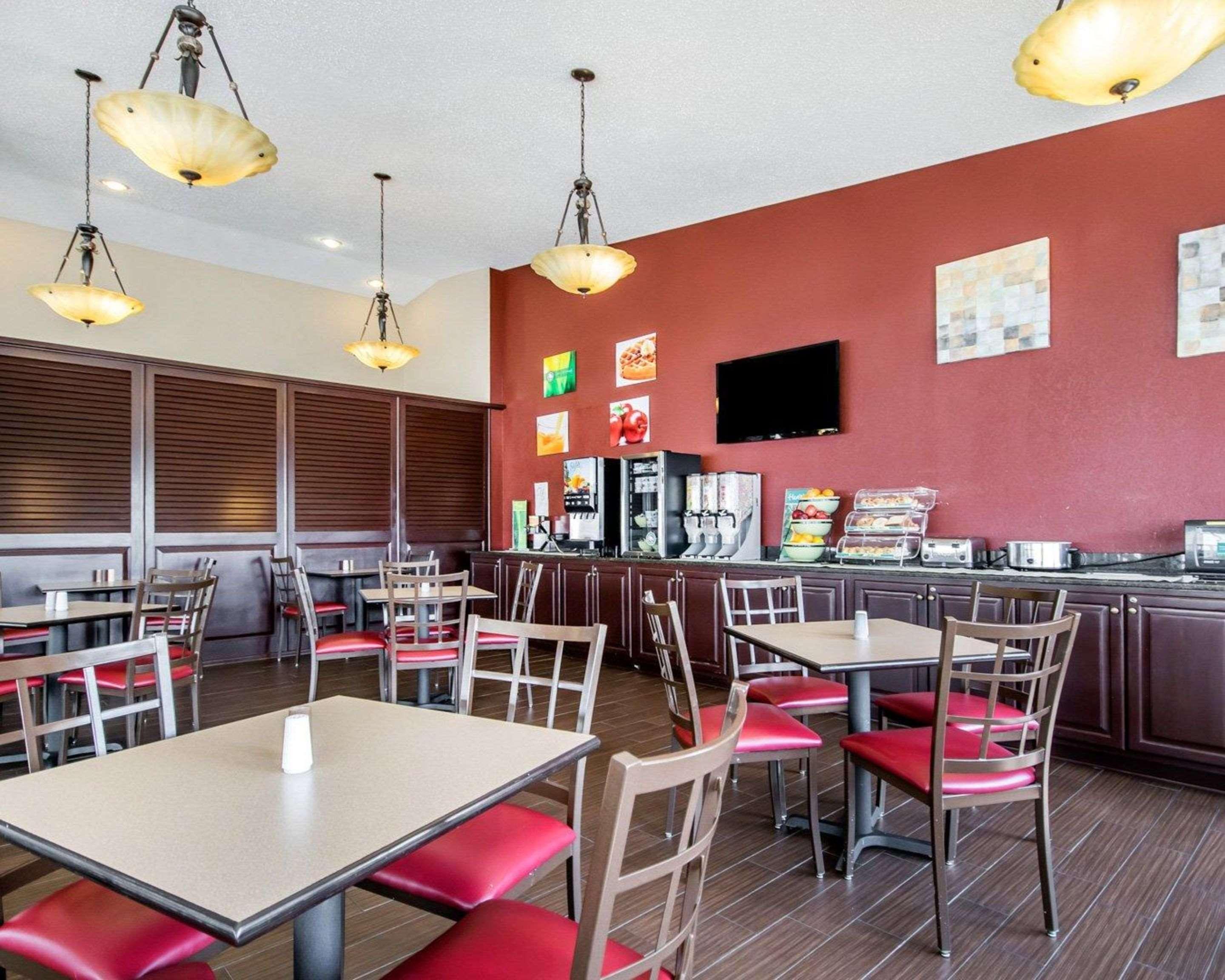 Quality Inn & Suites Elizabethtown Extérieur photo