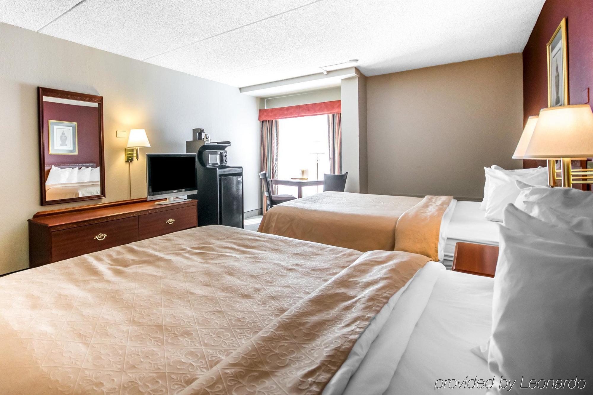 Quality Inn & Suites Elizabethtown Extérieur photo