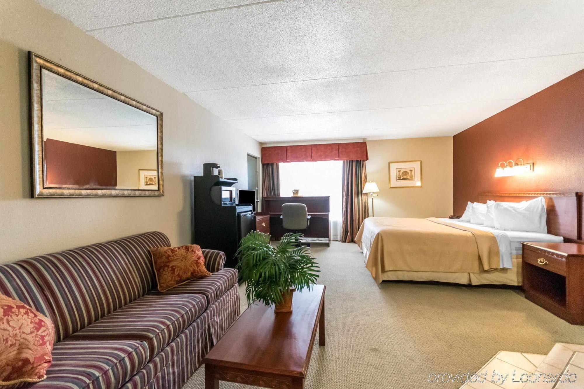 Quality Inn & Suites Elizabethtown Extérieur photo