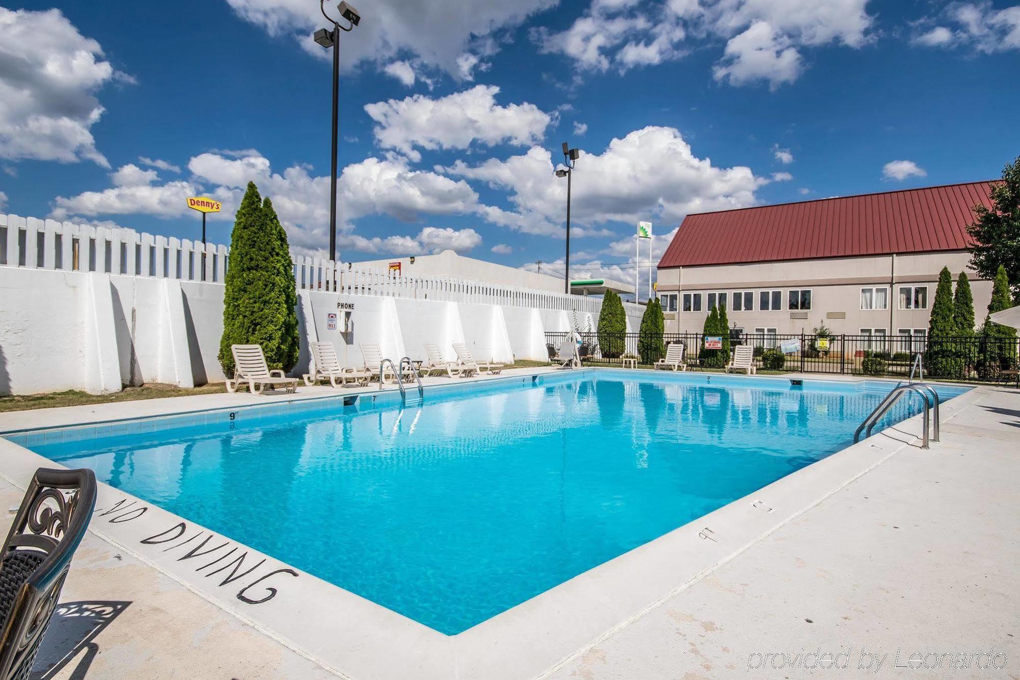 Quality Inn & Suites Elizabethtown Extérieur photo