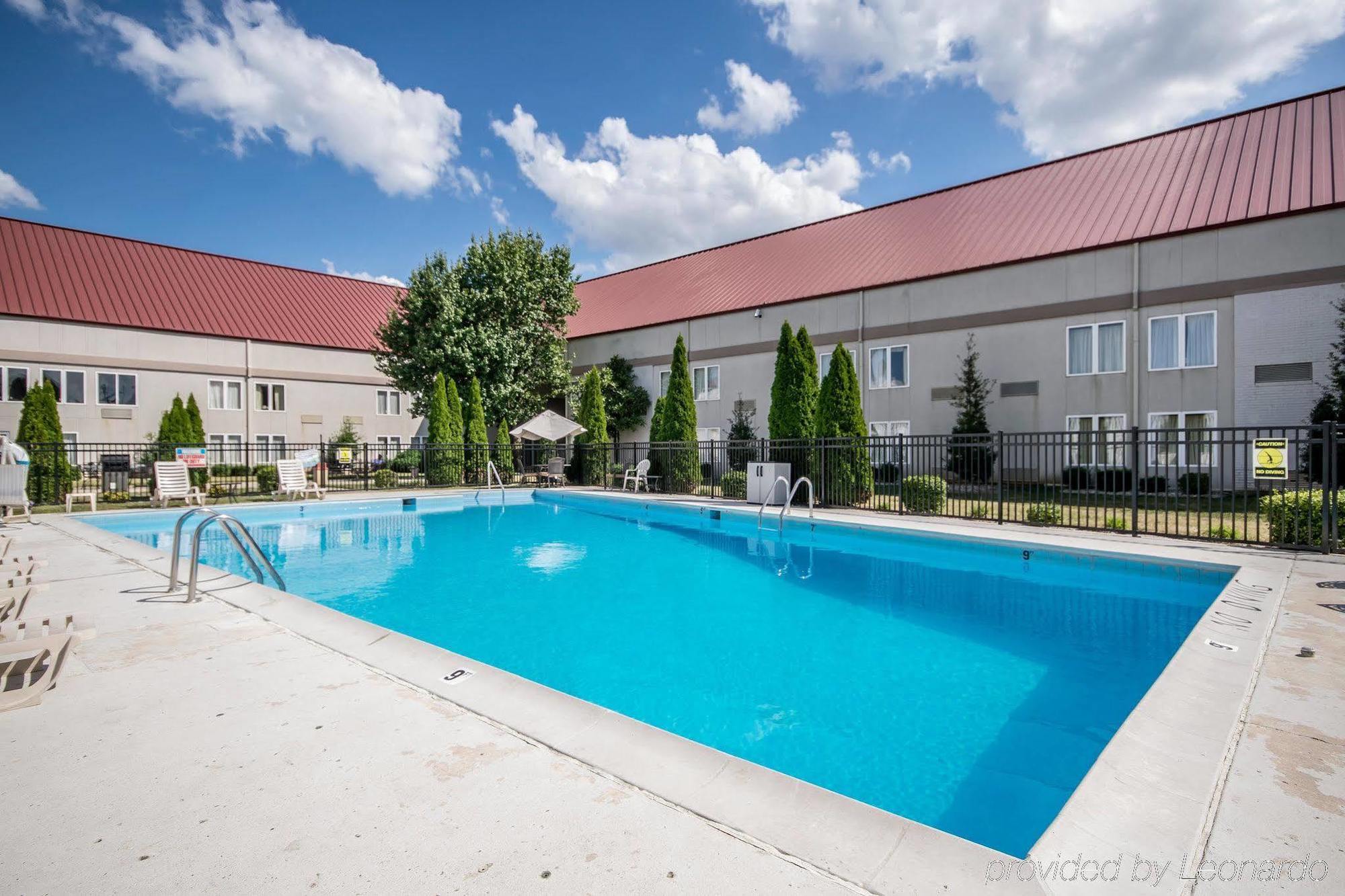 Quality Inn & Suites Elizabethtown Extérieur photo